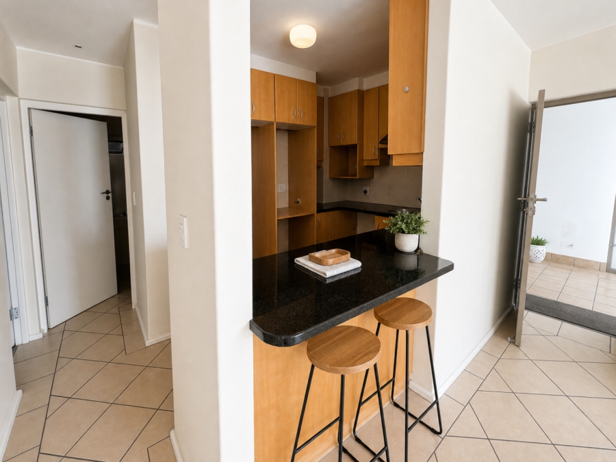 2 Bedroom Property for Sale in Sea Point Western Cape